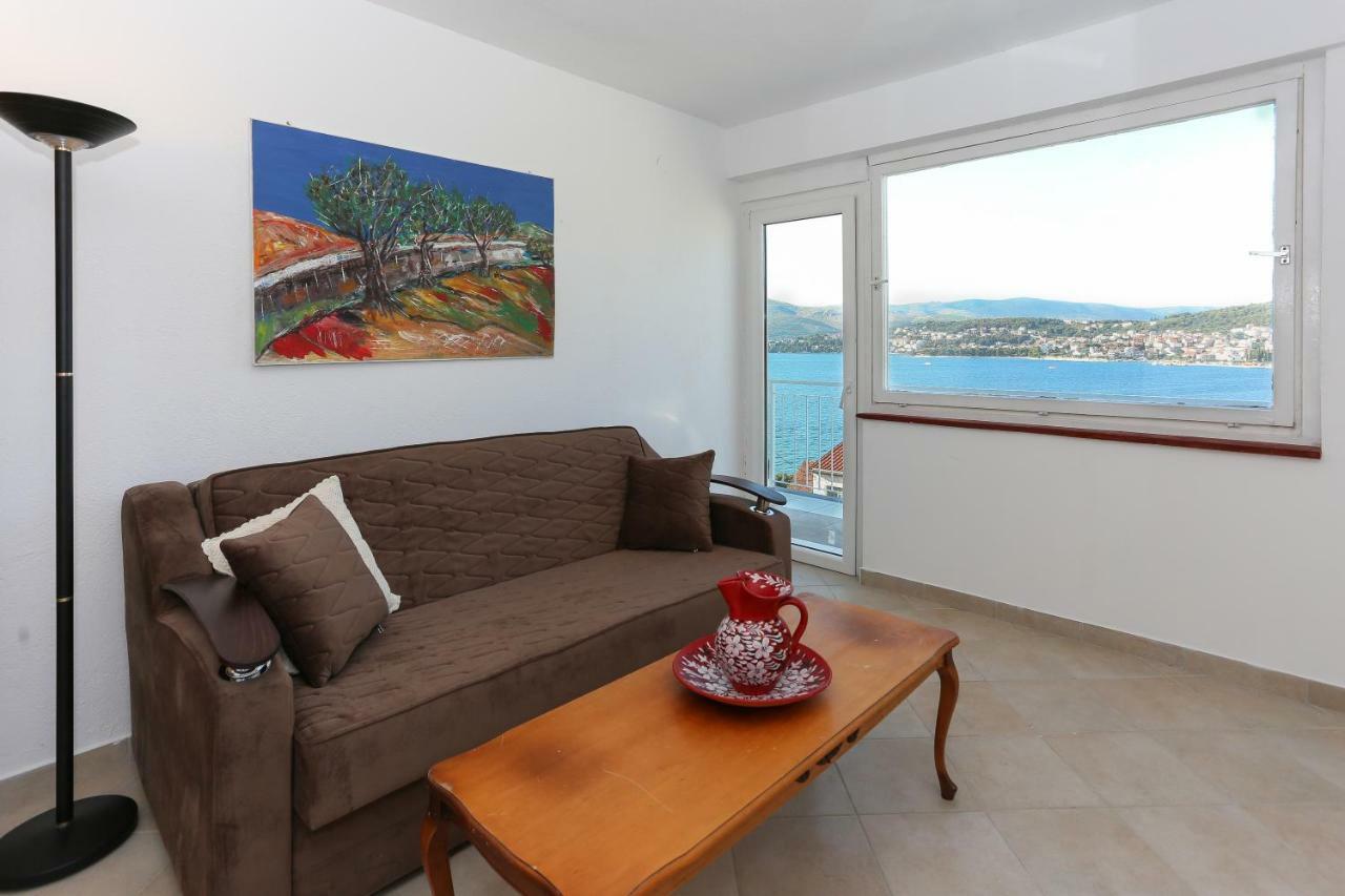 Villa Uno Trogir Exterior foto
