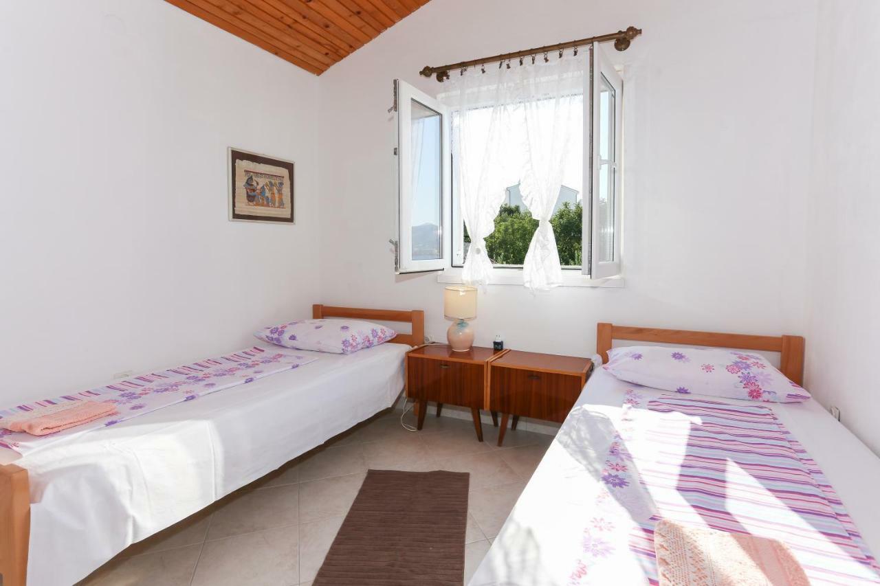 Villa Uno Trogir Exterior foto